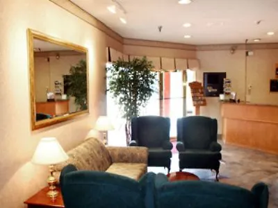 Ramada Vancouver Exhibition Park Hotel
